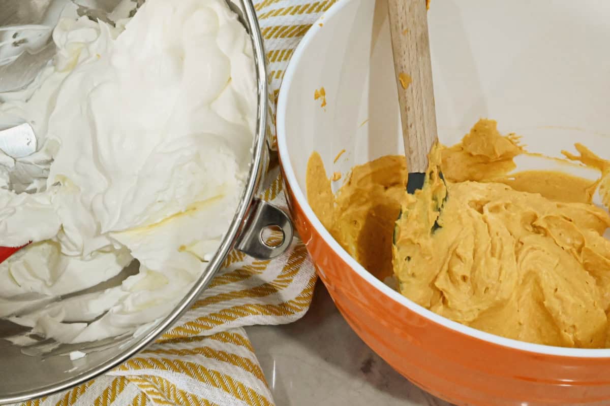 keto pumpkin cheesecake bars batters