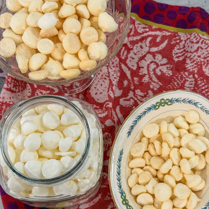 keto egg white powder meringues recipe card image