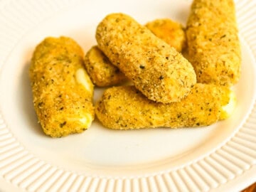 carnivore baked mozzarella sticks recipe card image