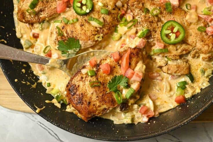 keto creamy jalapeño chicken ready to serve