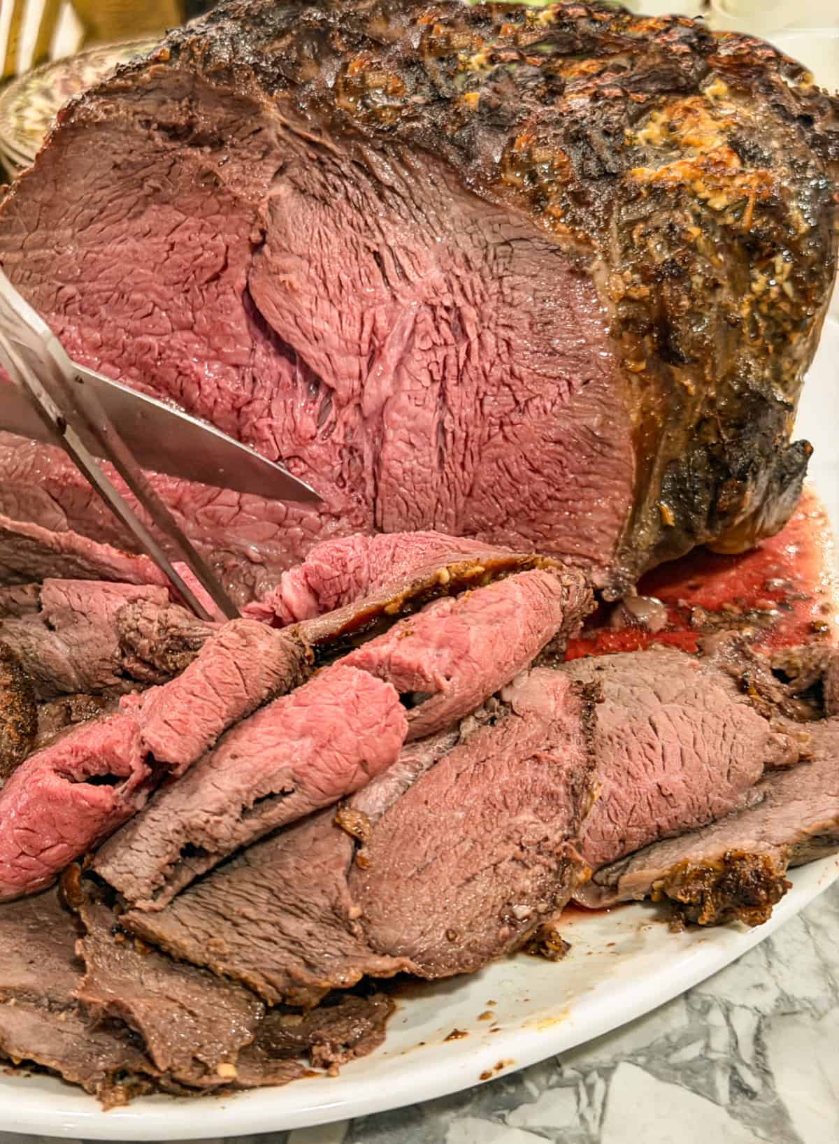 carnivore roast beef being sliced